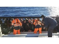 Yunan unsurlarınca ölüme terk edilen 42 kaçak göçmen kurtarıldı