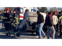 Kütahya’da otomobil takla attı: 2 yaralı