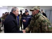 Bakan Akar, Özbekistan arama kurtarma ekibiyle bir araya geldi