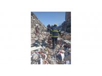 Iğdır itfaiyesi deprem bölgesinde çalışmalarına devam ediyor