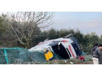 Erdek-Bandırma karayolunda ambulans kaza yaptı: 1 kişi yaralı