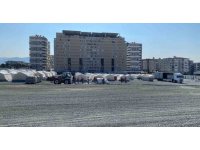 Mehmetçik enkaz kaldırma görevlerine devam ediyor