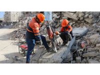 İskenderun’da enkazlardan deliller toplanıyor