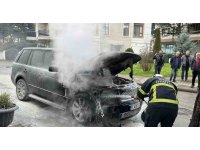 Park halindeki lüks cipte yangın çıktı