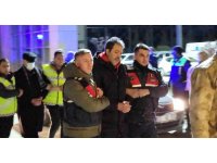 120 kişiye mezar olan otelin sahibi ve oğlu sağlık kontrolü için hastaneye getirildi