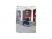 Manisa’da firariler jandarma engeline takıldı