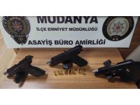 Bursa’da ruhsatsız silah bulunan 3 kişi hakkında tahkikat başlatıldı