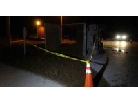 Afyonkarahisar’da toprak yüklü kamyon devrildi, bir kişi yaralandı