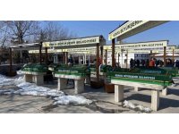 Yangında hayatını kaybeden Suriye uyruklu depremzede aile Konya’da defnedildi