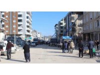 Nurdağı’ndaki depremzedeler yarım kalan hayalleriyle ilçeyi terk ediyor