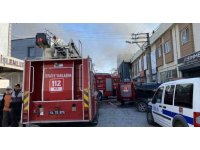 Sakarya’da Mobilyacılar Çarşısında korkutan yangın