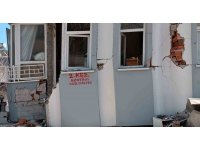 Adıyaman’da kontrol edilen binalar işaretlenip yıkılıyor