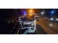 Alkollü sürücü bariyerlere çarptı: 1’i ağır 3 yaralı