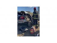 Deprem bölgesine yardıma gitmişlerdi, dönüş yolunda kaza yaptılar: 2 ölü, 3 yaralı