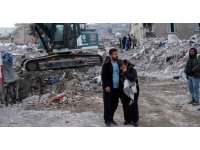 Depremde değil enkaz başında öldü