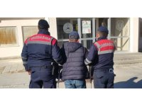 Aranan şahıslar jandarmaya takıldı