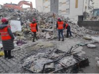 AİÇÜ akademisyenleri deprem bölgesinde