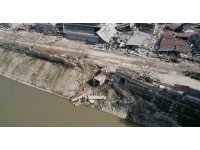 Hatay’da Asi Nehri’nin bazı kısımlarında çökme meydana geldi