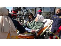 11’inci kattaki evlerinden çıkamayan anne ve oğlu 384 saat sonra kurtarıldı