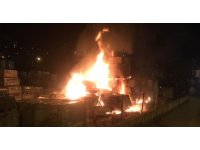 Samsun’da inşaat malzemesi satan işyerinde yangın çıktı