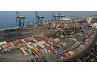 Yangının ardından İskenderun Limanı’ndaki ayrıştırma çalışmaları havadan görüntülendi