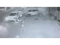 Sultangazi’de çarptığı aracı kaldırıma fırlatıp onun yerine park etti