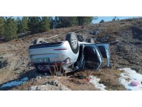 Bilecik’te şarampole yuvarlanan otomobilin sürücüsü yaralandı