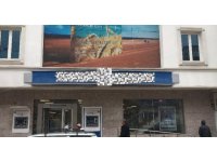 Kredi kartının limiti doldu, bankaya gittiğinde dolandırıldığını öğrendi