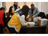 Deprem bölgesine ilaç ve medikal malzeme desteği sürüyor