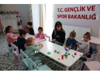 Tunceli’de depremzede öğrenciler için sınıf açıldı