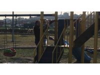 Çocuk parkı alevler içinde kaldı