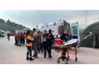 Aşı tırı deprem bölgesinde tetanoz riskine karşı hizmet veriyor