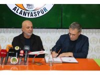 Alanyaspor, Ersun Yanal ile 1.5 yıllık sözleşme imzaladı