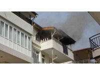 Kriz geçirip evi ateşe verdi, müdahale için gelen ekiplere ecel teri döktürdü