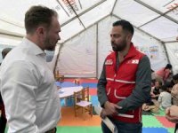 Danimarkalı Bakan Hatay’da fay hattının geçtiği bölgede incelemelerde bulundu