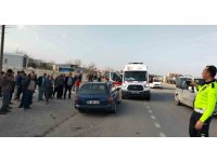 Osmaniye’de kamyonet otomobile çarptı