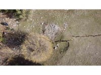 Kar, eridi 300 metrelik fay kırığı ortaya çıktı