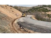 Kahramanmaraş’ta hasarlı yollar yenileniyor