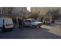 Antalya’da hafif ticari araç ile otomobil çarpıştı: 3 yaralı