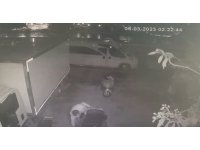 Elektrikli bisikleti elini kolunu sallaya sallaya çaldı