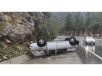 Antalya’da iki ayrı trafik kazasında 6 kişi yaralandı