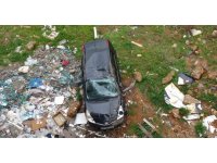 Kontrolden çıkan otomobil 10 metreden aşağıya uçtu: 1 yaralı