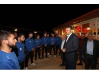 Başkan Ulutaş futbolcularla bir araya geldi