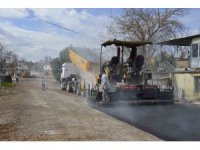 Yeşildere’de yeni caddeler asfaltlanıyor
