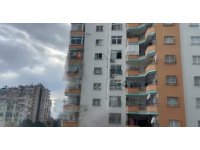 Ev tadilatında çıkan yangın mahalleliyi korkuttu