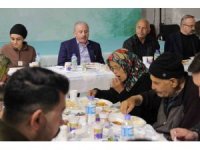 TBMM Başkanı Şentop ilk iftarı depremzedelerle yaptı