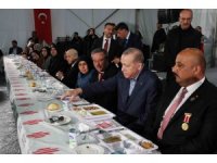 Cumhurbaşkanı Erdoğan: “Türkiye’yi terörle dize getirme, Türk siyasetini marjinal yapılar eliyle dizayn etme girişimini hep birlikte boşa çıkartacağız”