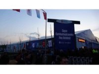 Cumhurbaşkanı Erdoğan ilk iftarını depremzedelerle açtı