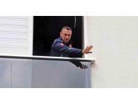 Yanan dairede mahsur kalan kedi, itfaiye ekiplerince kurtarıldı