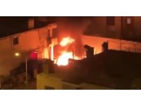 Sahur vakti tamirhanede çıkan yangın panik yaşattı